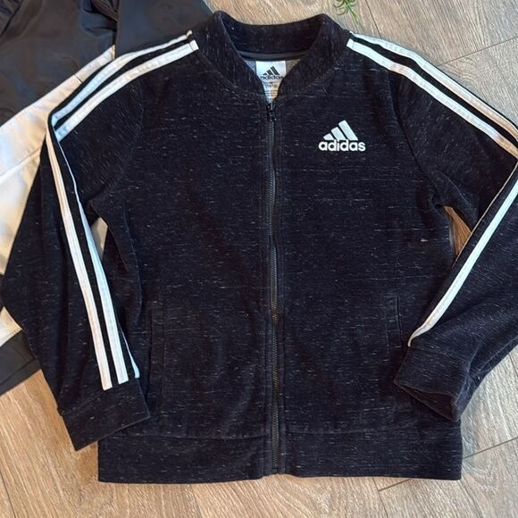((2 PIECE)) GIRLS JACKET BUNDLE NIKE AND ADIDAS SIZE MEDIUM - Picture 2 of 9